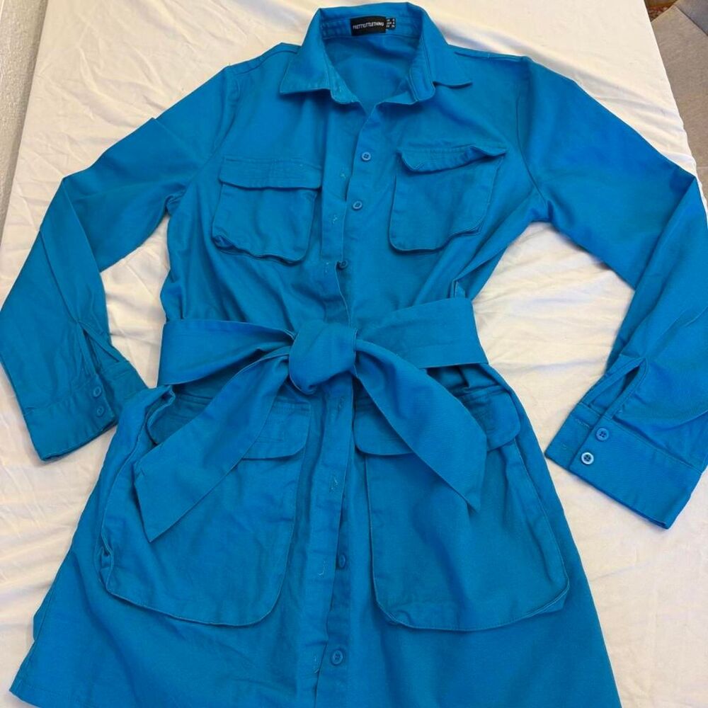Prettylittlething Women's Blue Dress